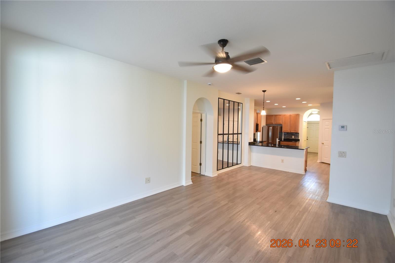 Image 14 of 55 For 30633 Totteridge Place