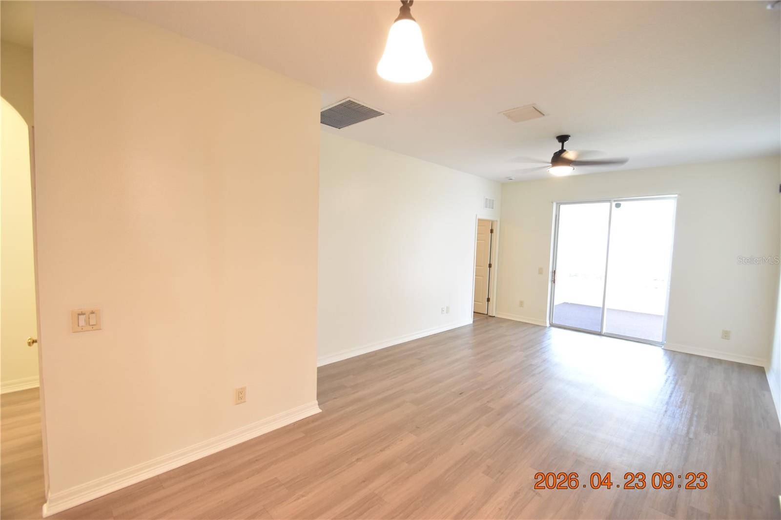 Image 17 of 55 For 30633 Totteridge Place