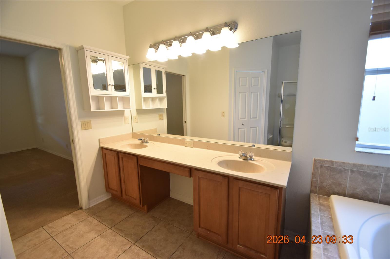 Image 29 of 55 For 30633 Totteridge Place