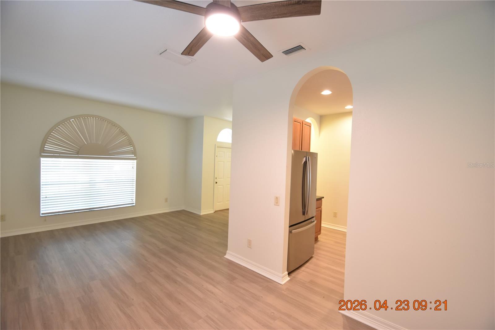 Image 9 of 55 For 30633 Totteridge Place