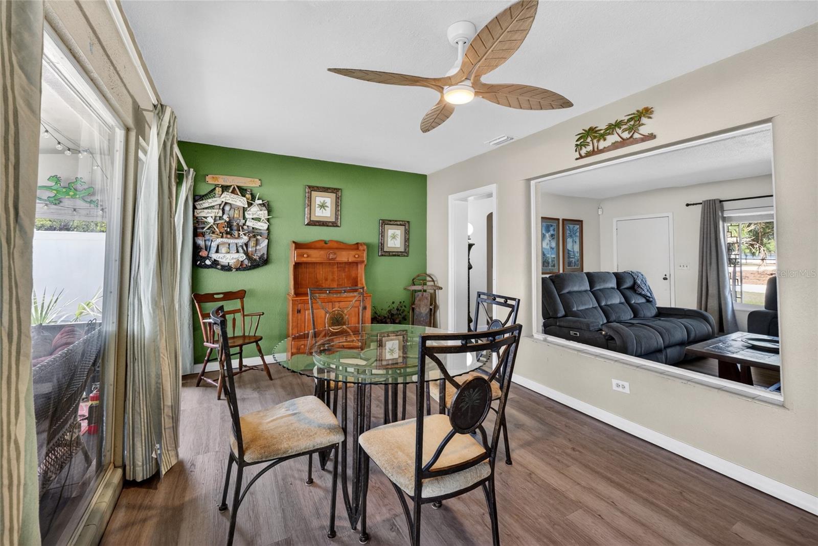 Image 12 of 38 For 219 Saturn Avenue