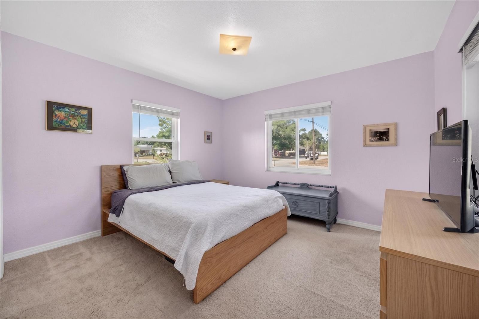 Image 16 of 38 For 219 Saturn Avenue