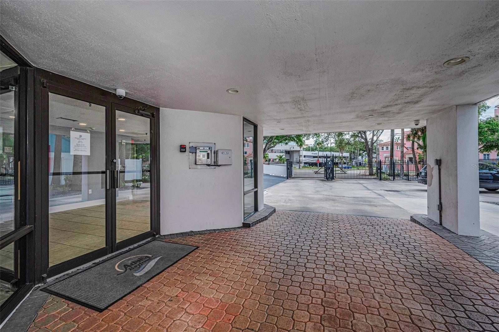 Image 10 of 100 For 2 Adalia Avenue 605