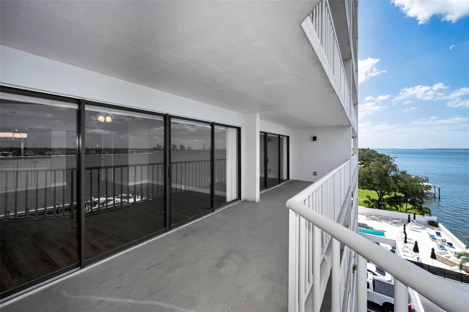 Image 44 of 100 For 2 Adalia Avenue 605