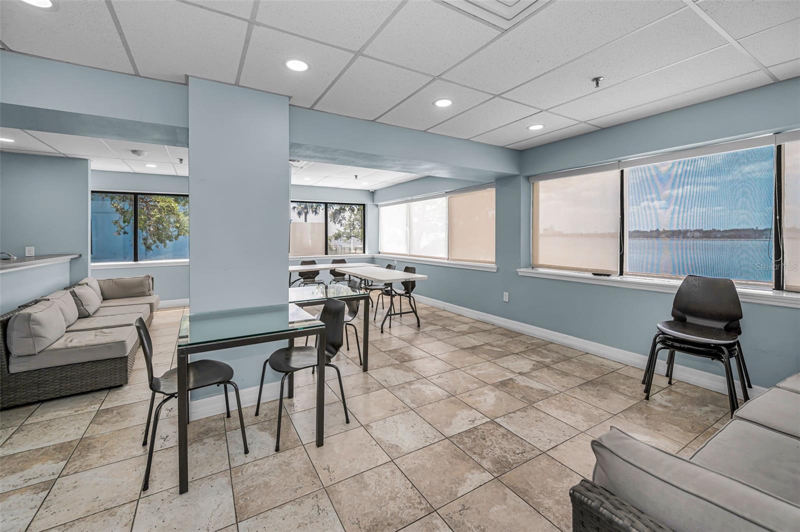 Image 69 of 100 For 2 Adalia Avenue 605