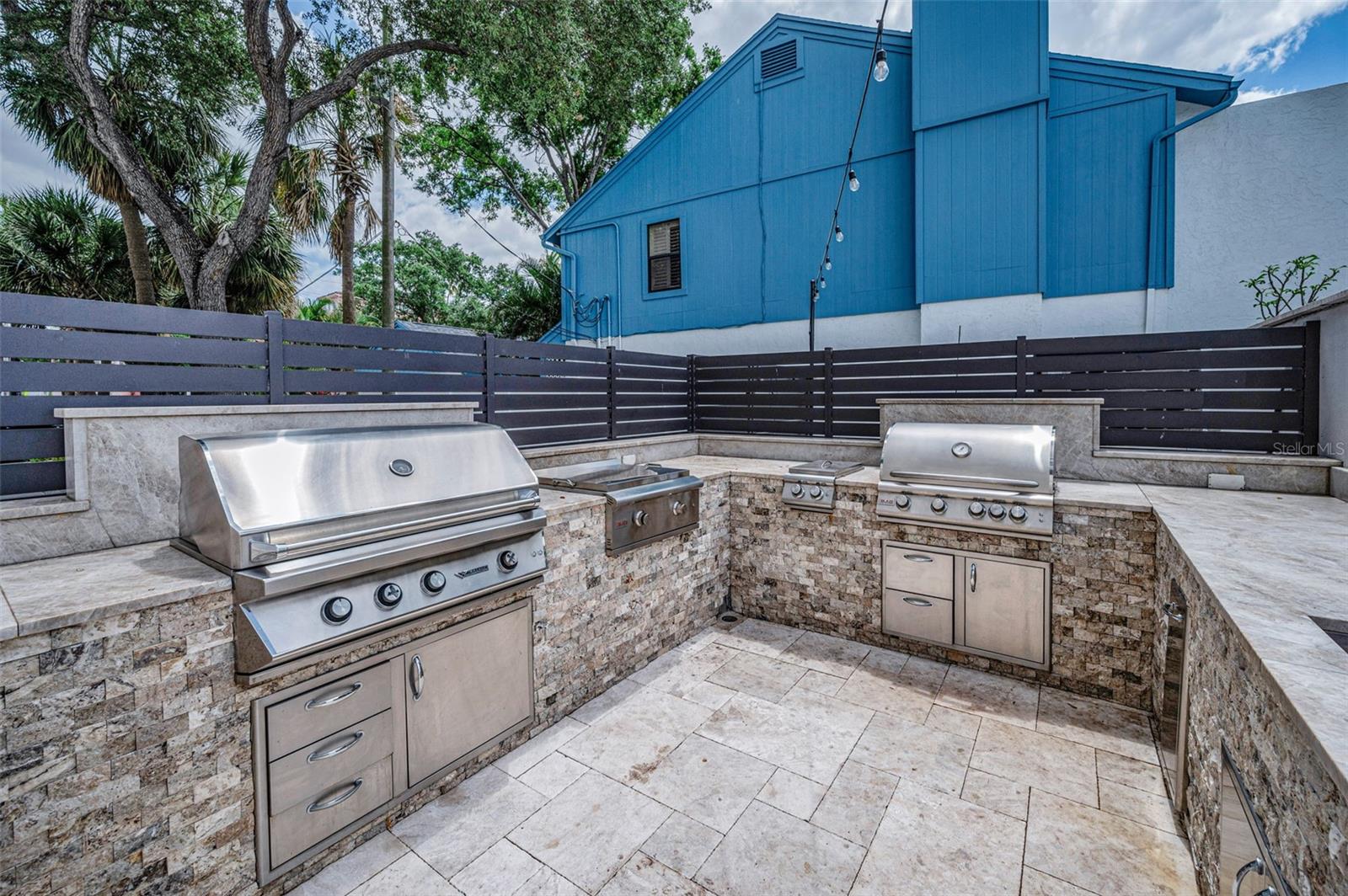 Image 71 of 100 For 2 Adalia Avenue 605