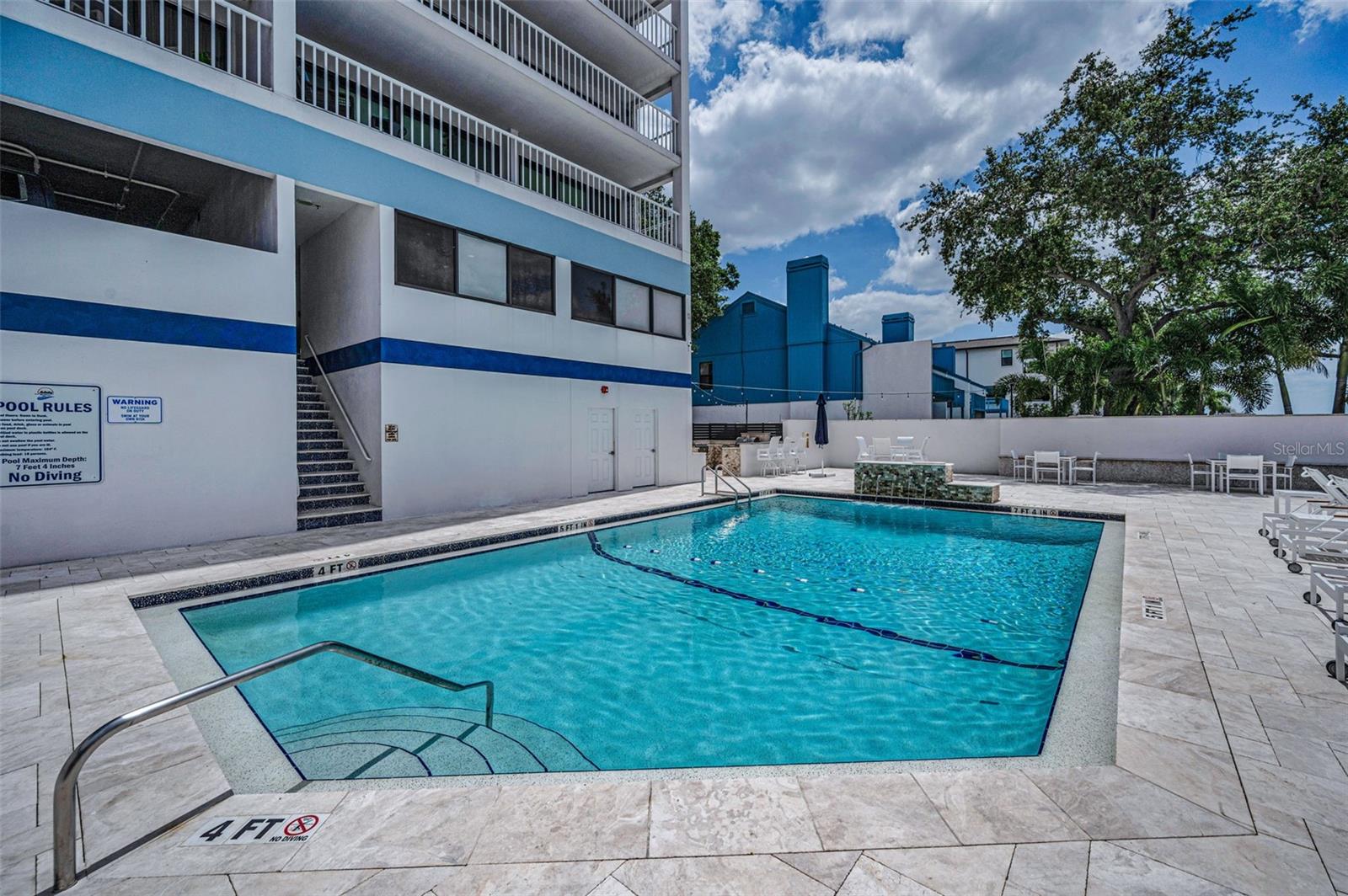Image 86 of 100 For 2 Adalia Avenue 605