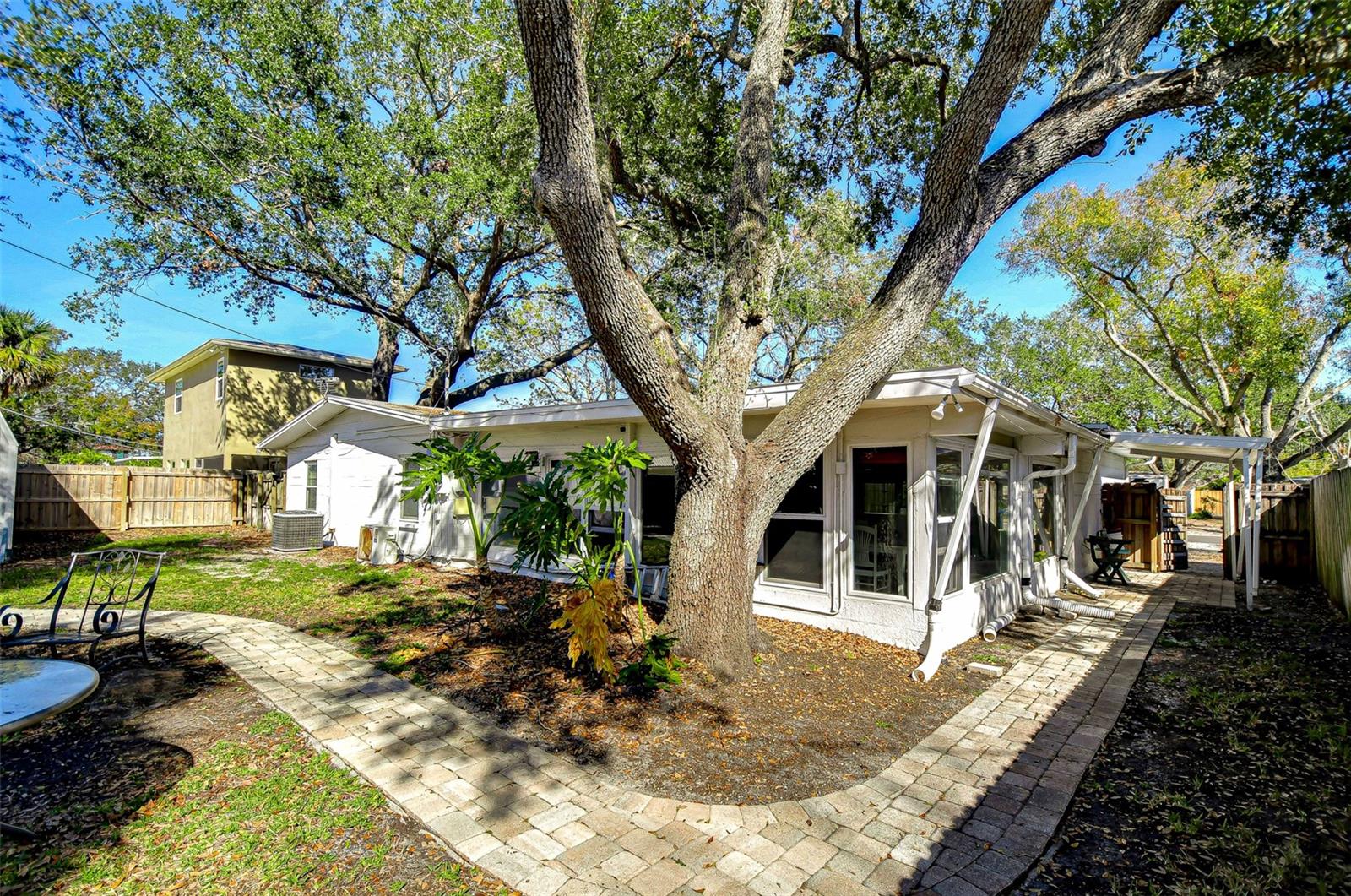 Image 6 of 13 For 3621 Belcher Drive