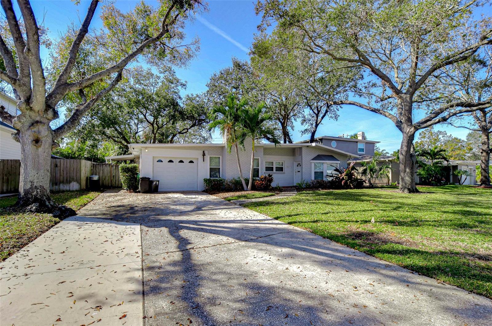 Image 7 of 13 For 3621 Belcher Drive