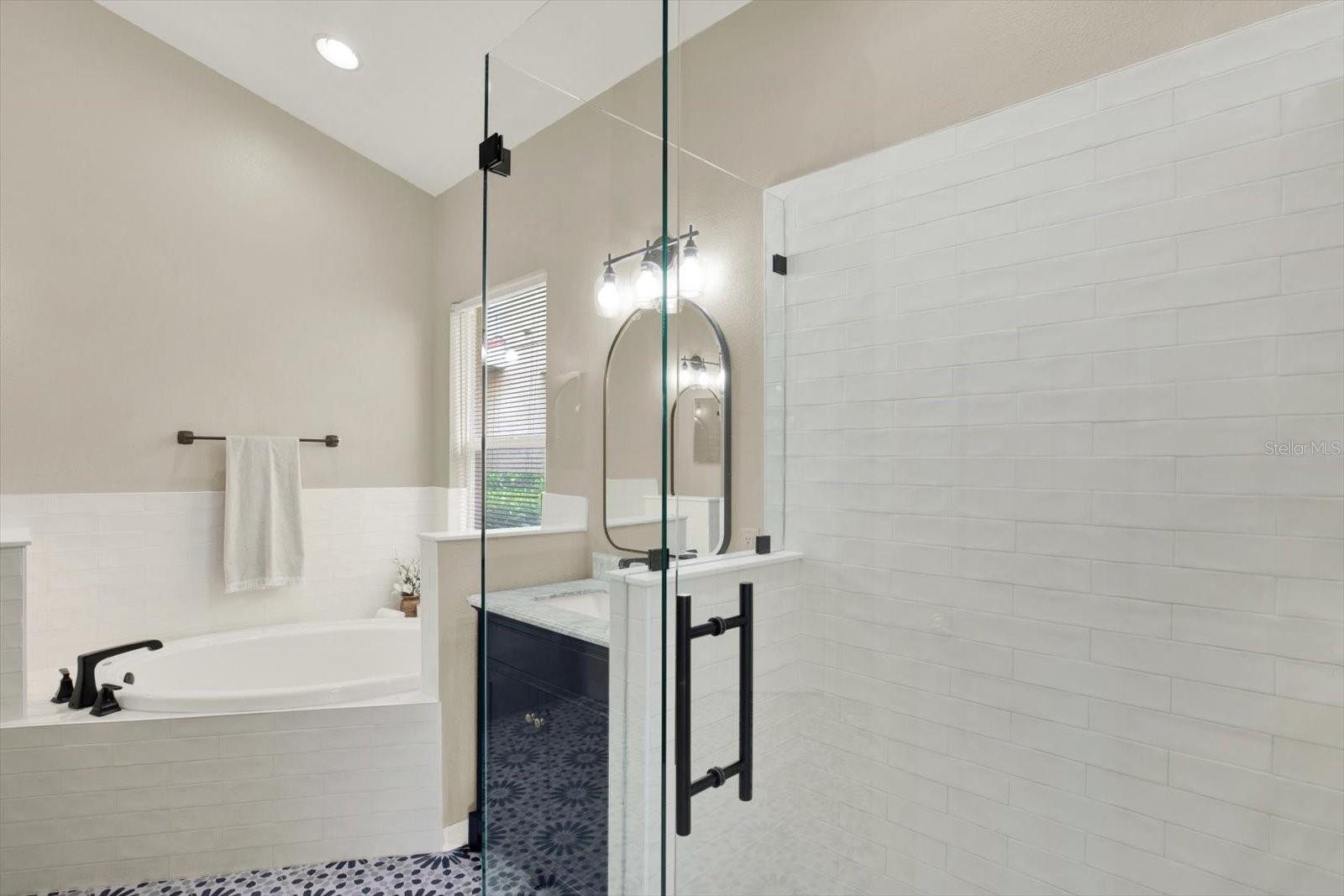 Image 30 of 67 For 18019 Java Isle Drive