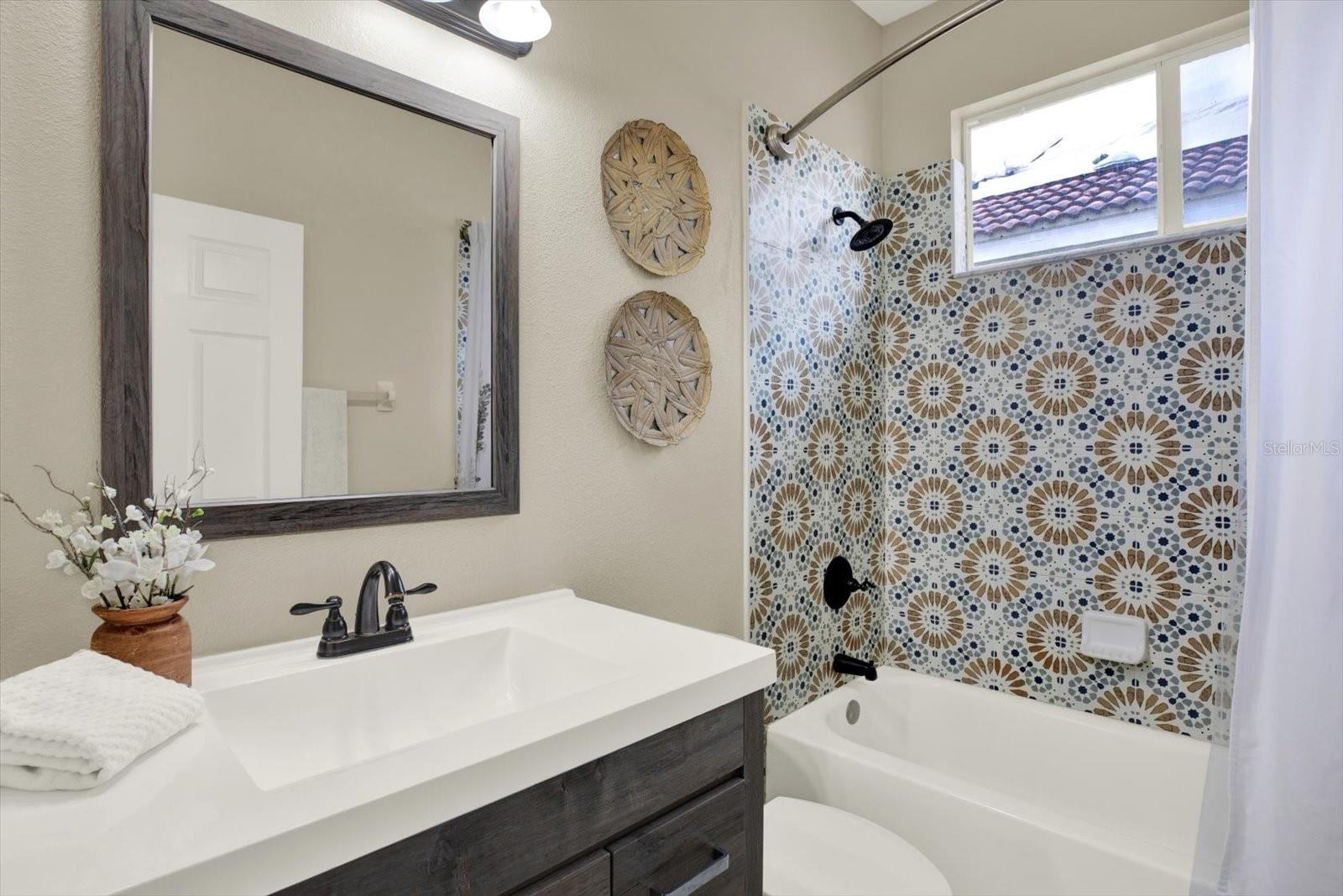 Image 36 of 67 For 18019 Java Isle Drive