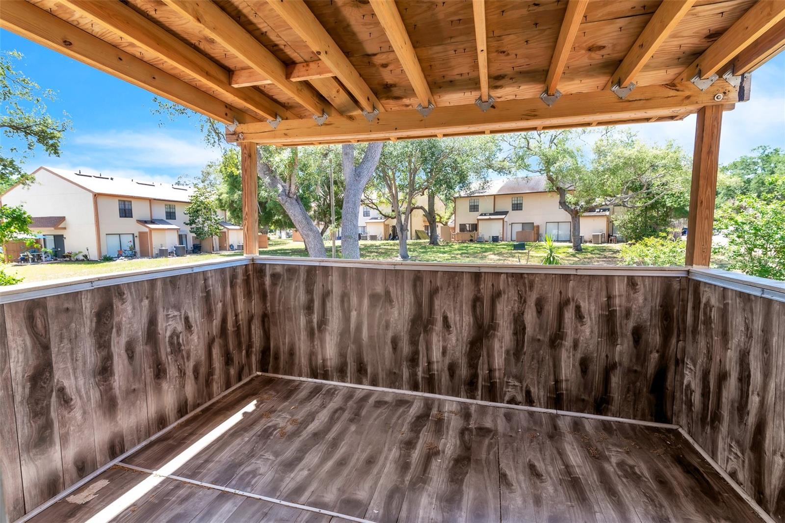 Listing photo id 27 for 3303 Brigadoon Drive