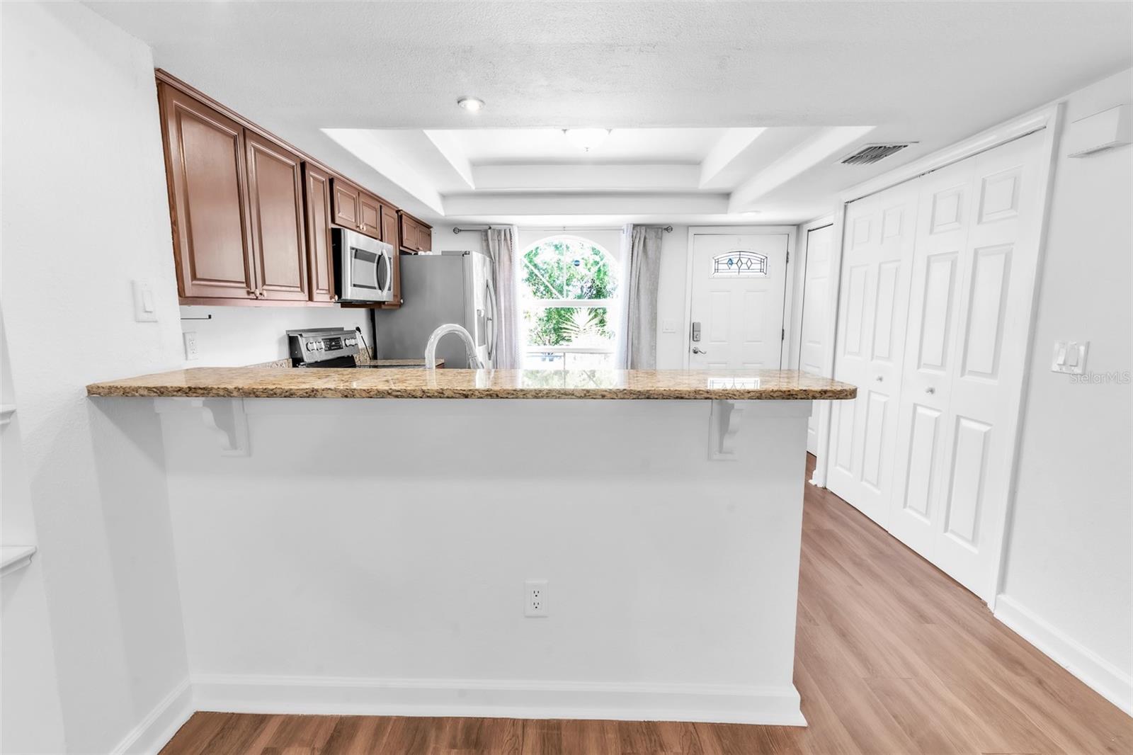 Listing photo id 6 for 3303 Brigadoon Drive