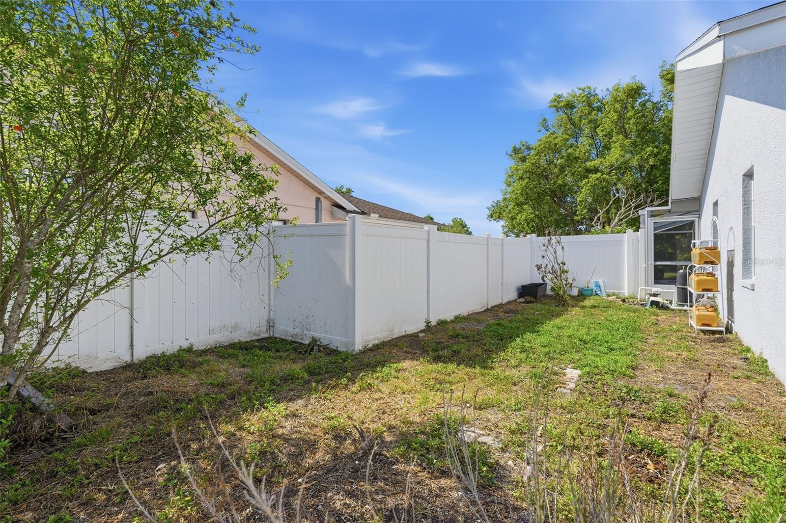 Listing photo id 43 for 1775 Stable Trail