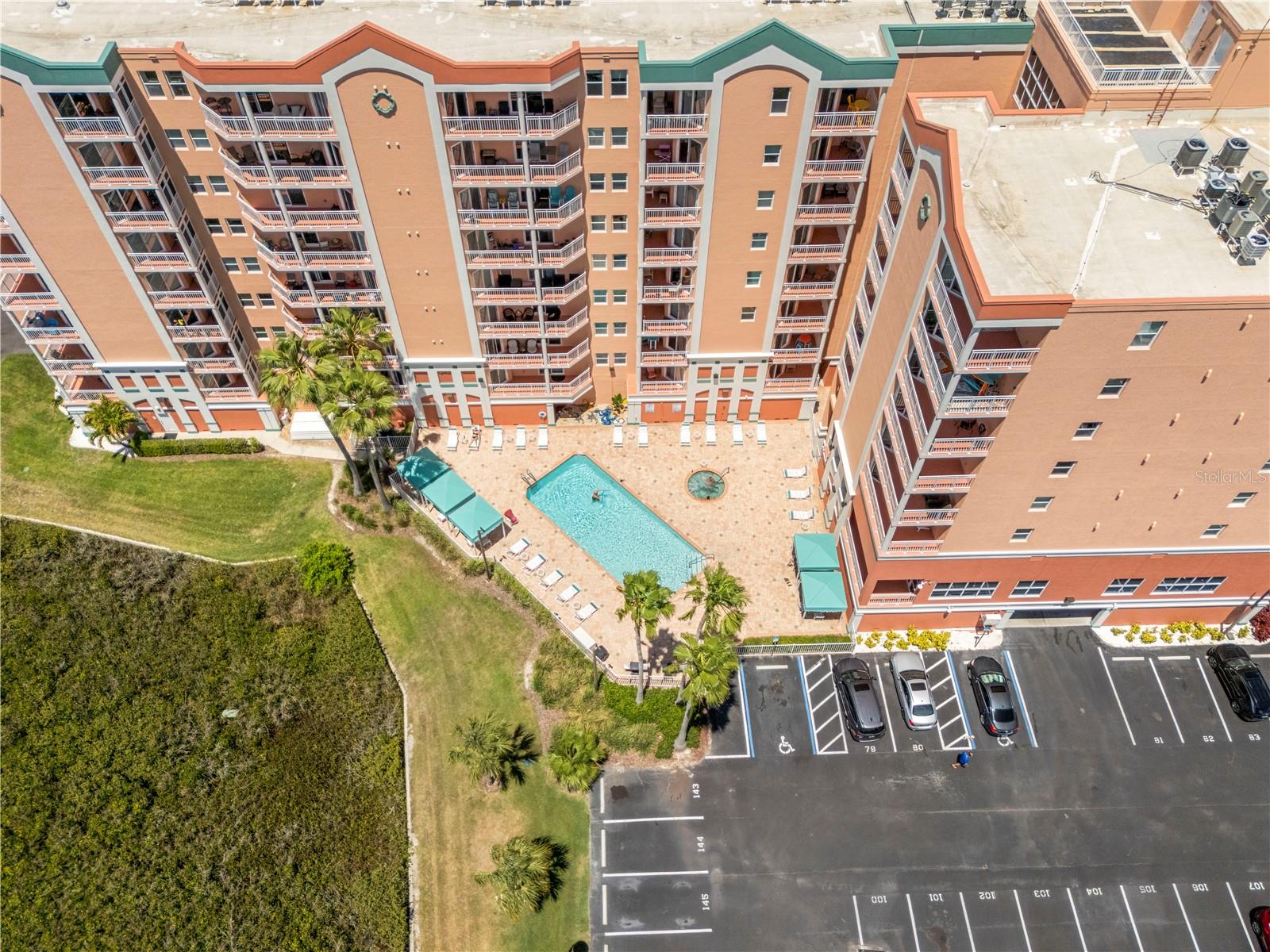 Image 4 of 70 For 4516 Seagull Drive 302