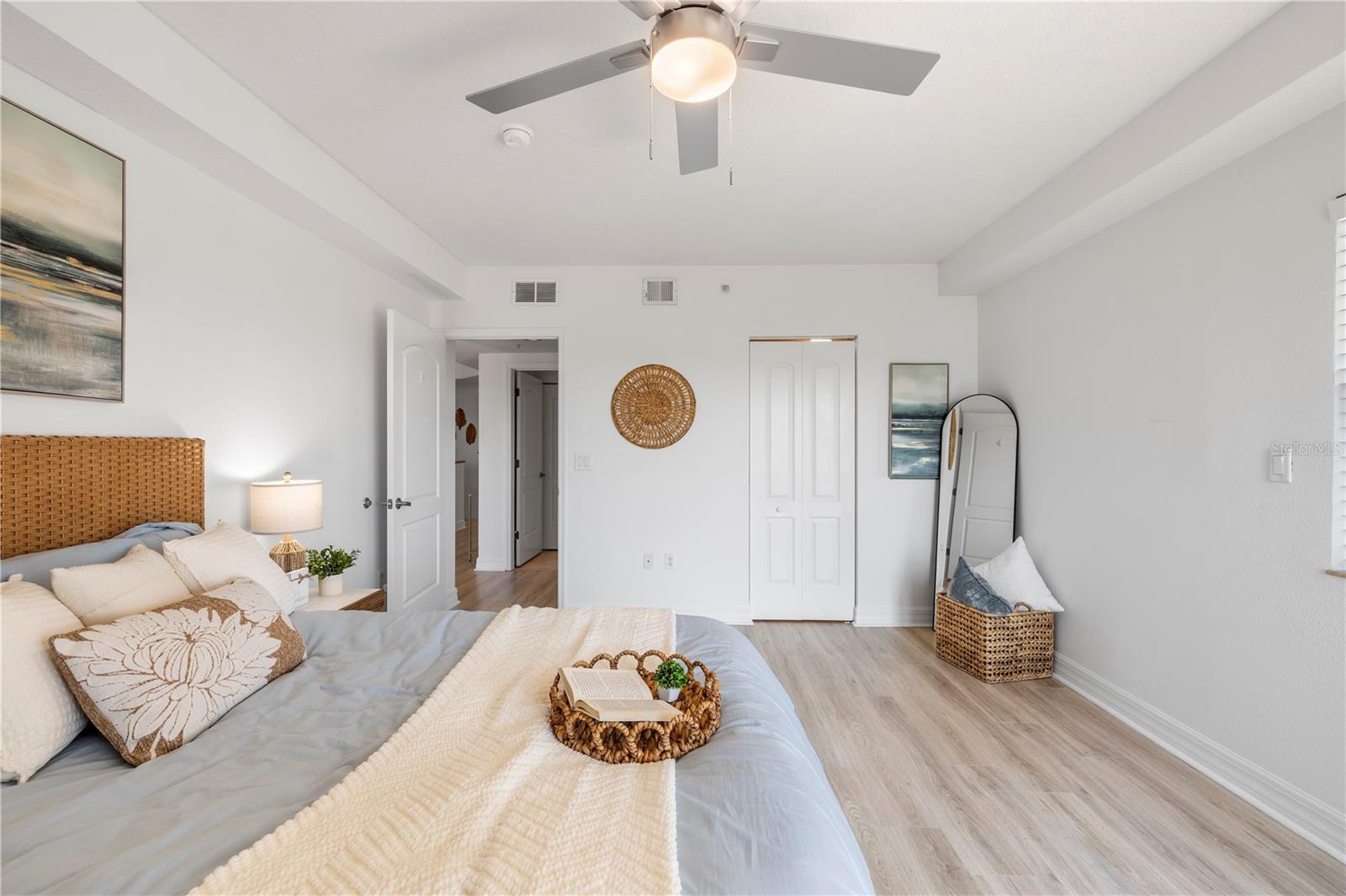 Image 41 of 70 For 4516 Seagull Drive 302