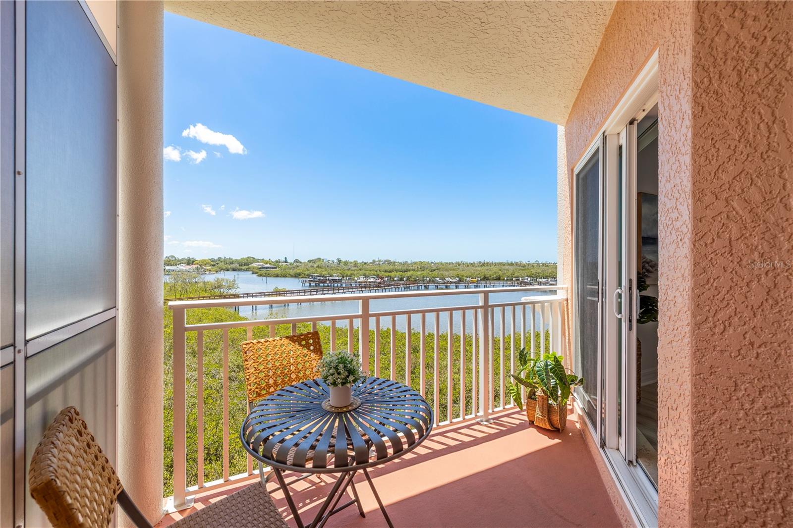 Image 44 of 70 For 4516 Seagull Drive 302