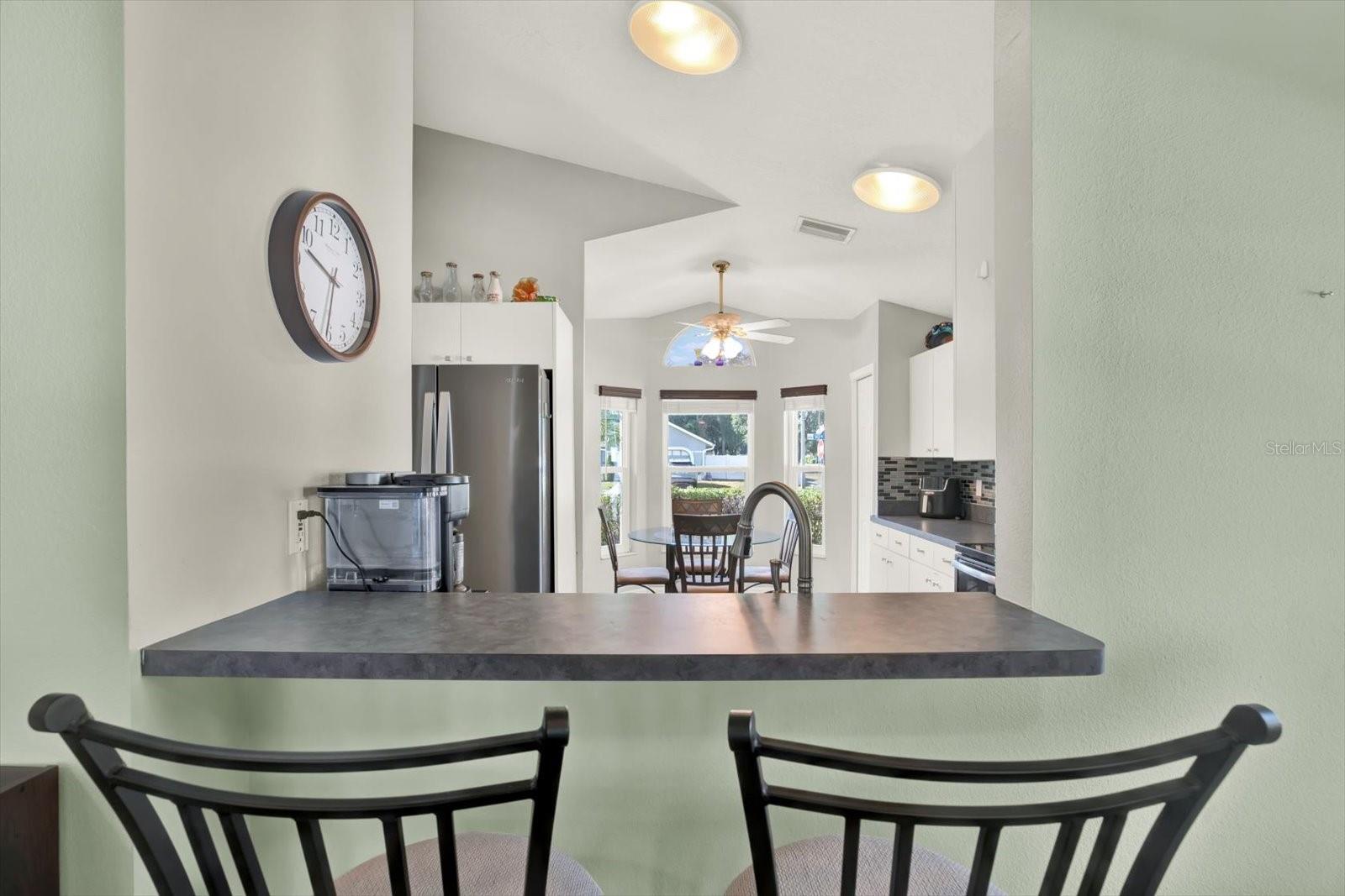 Listing photo id 10 for 5797 147th Avenue N
