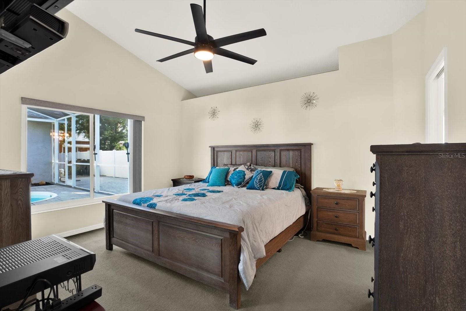 Listing photo id 13 for 5797 147th Avenue N