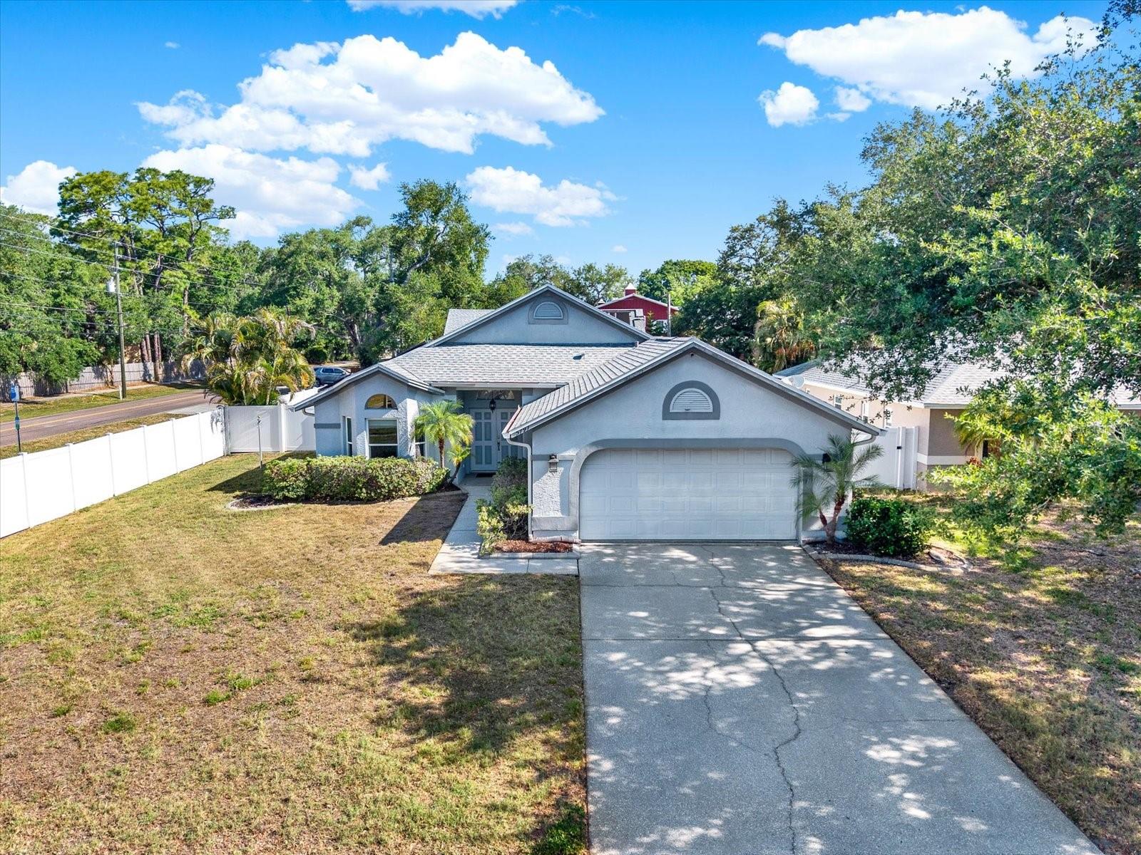 Listing photo id 31 for 5797 147th Avenue N
