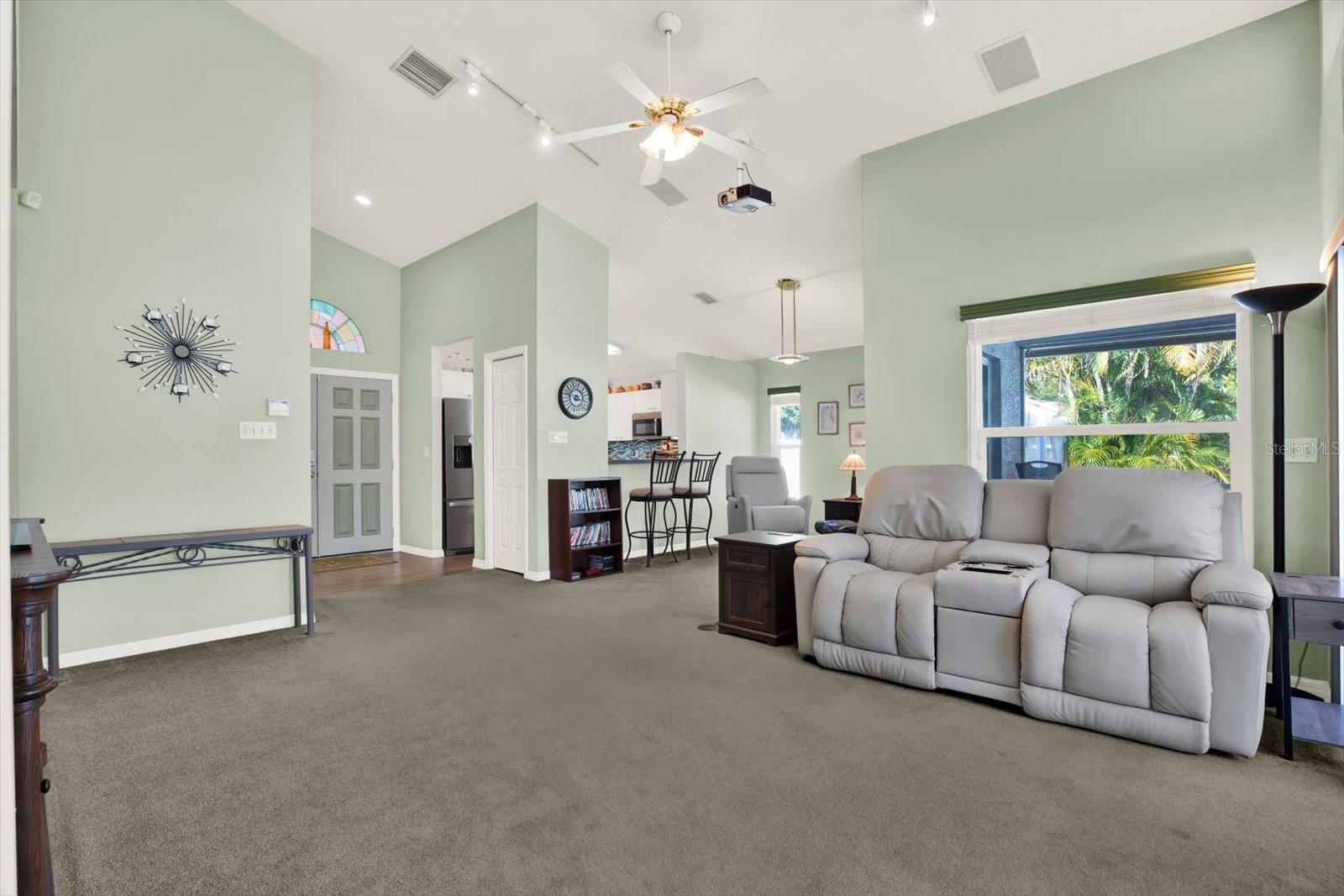 Listing photo id 6 for 5797 147th Avenue N