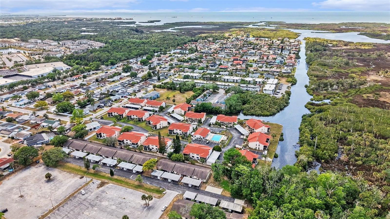 Image 24 of 27 For 9990 Eagles Point Circle 4