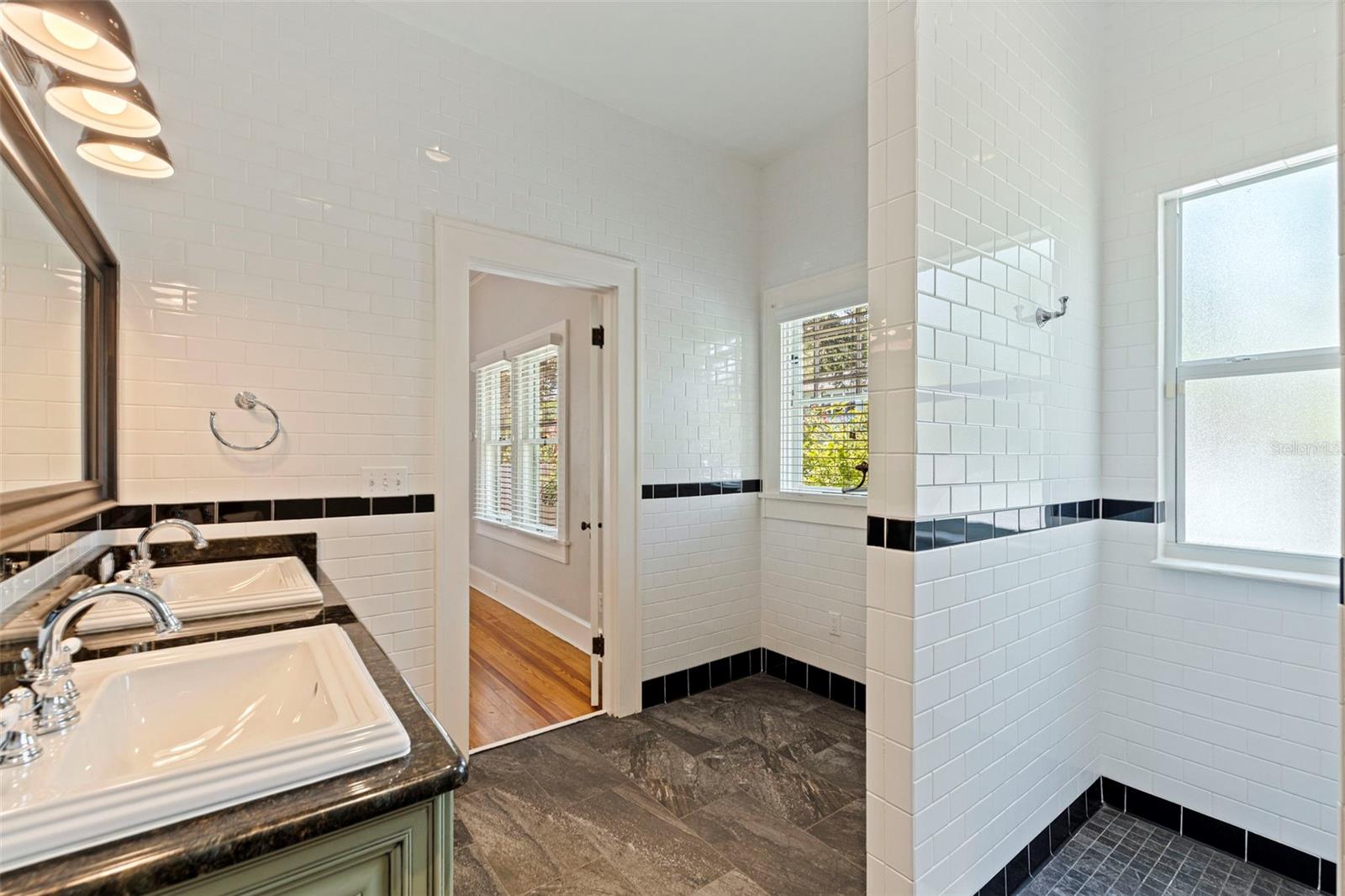 Image 30 of 68 For 1260 10th Street N
