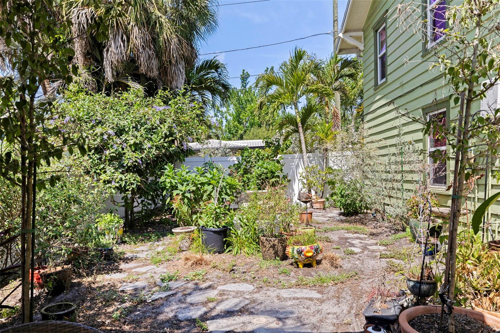Image 38 of 68 For 1260 10th Street N