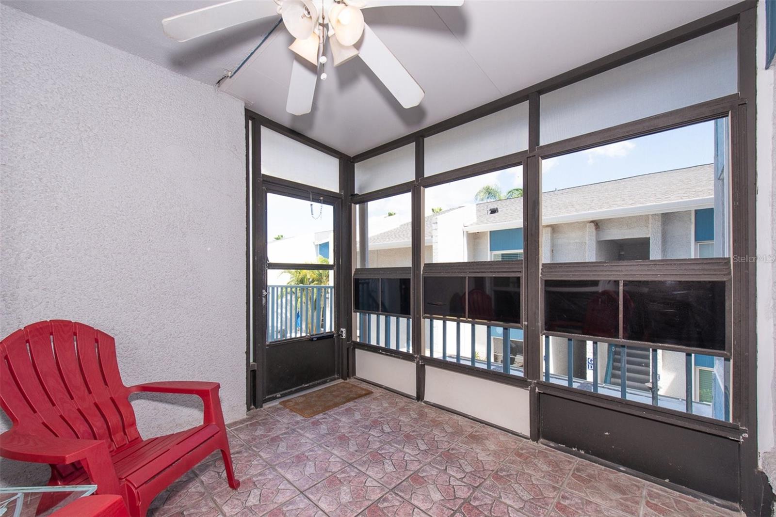 Listing photo id 28 for 247 Rex Place H
