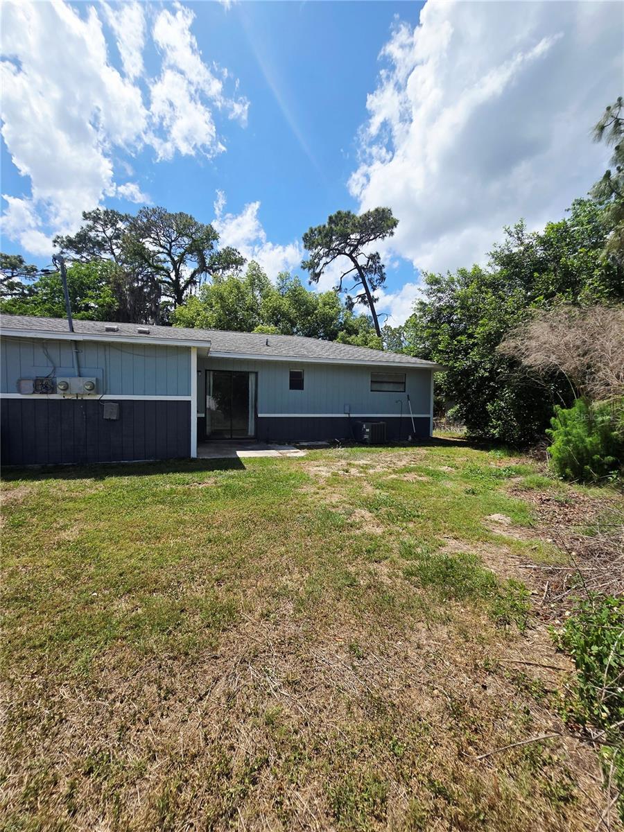 Image 18 of 19 For 7615 Fern Place 7