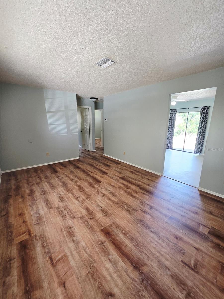 Image 4 of 19 For 7615 Fern Place 7