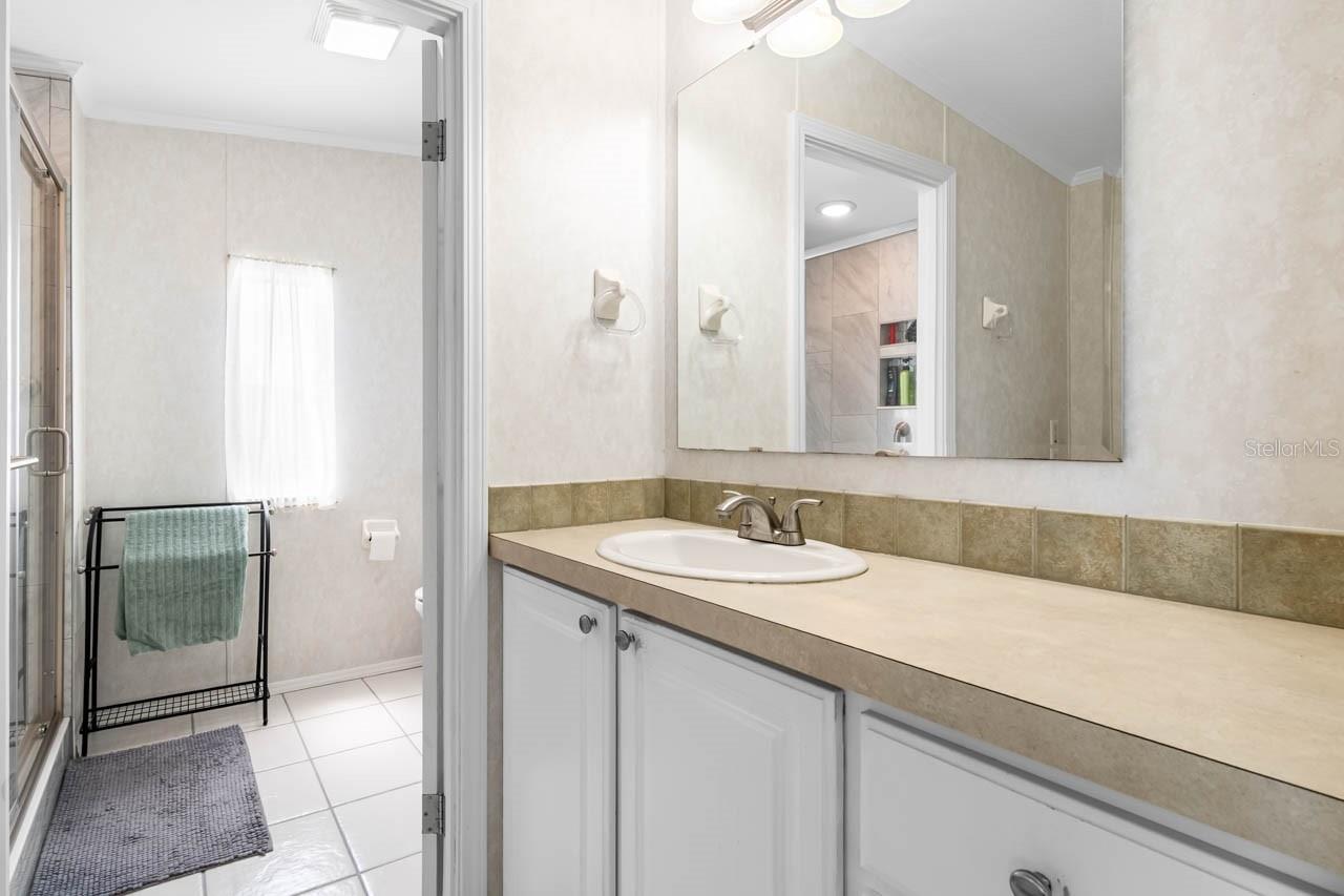Image 19 of 43 For 164 Saint Thomas Circle