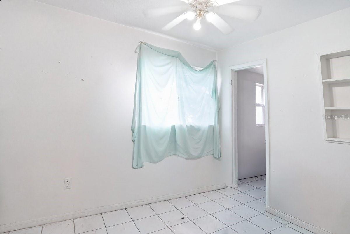 Image 11 of 31 For 6650 Hibiscus Avenue S