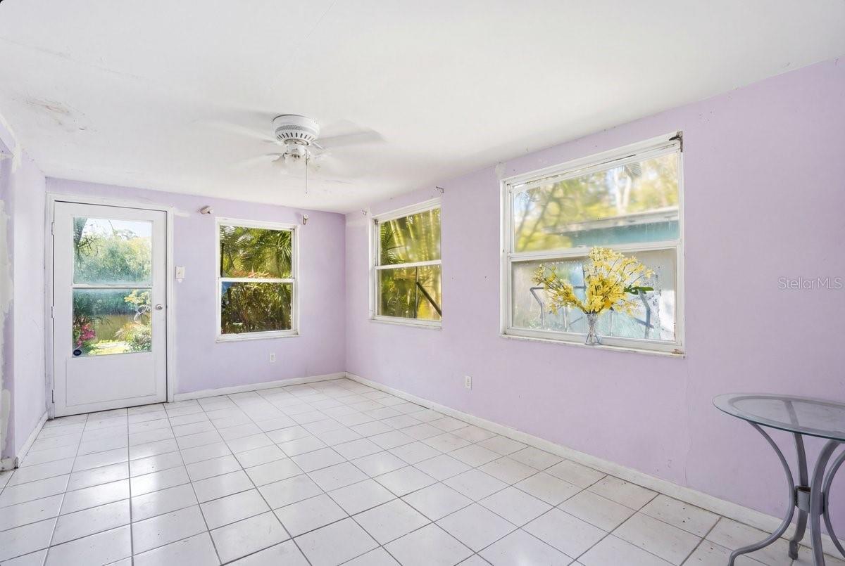Image 15 of 31 For 6650 Hibiscus Avenue S