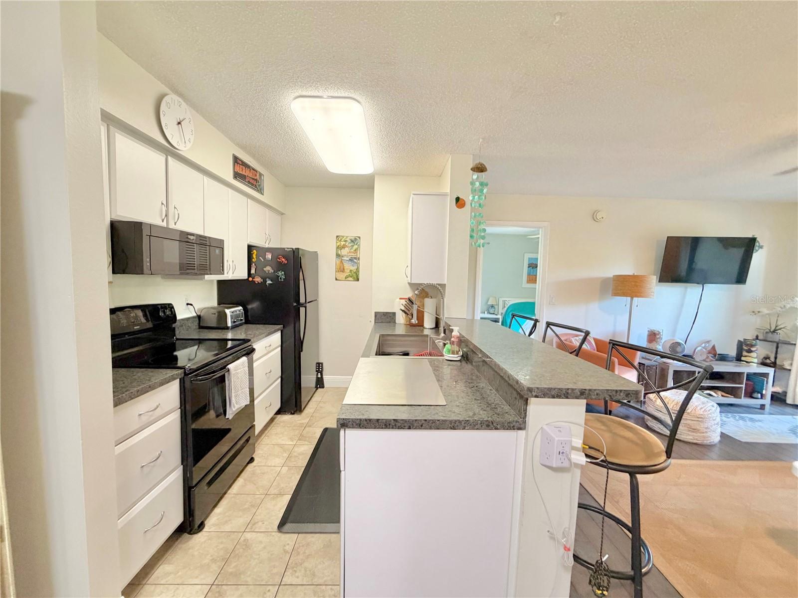 Image 6 of 26 For 2087 Hunters Glen Drive 112