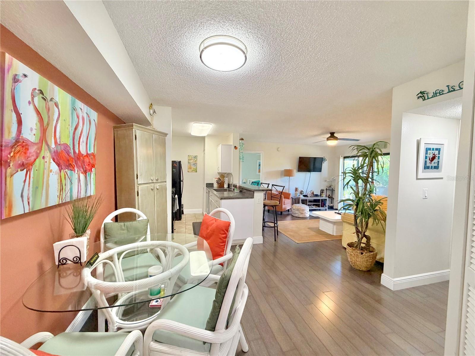 Image 8 of 26 For 2087 Hunters Glen Drive 112
