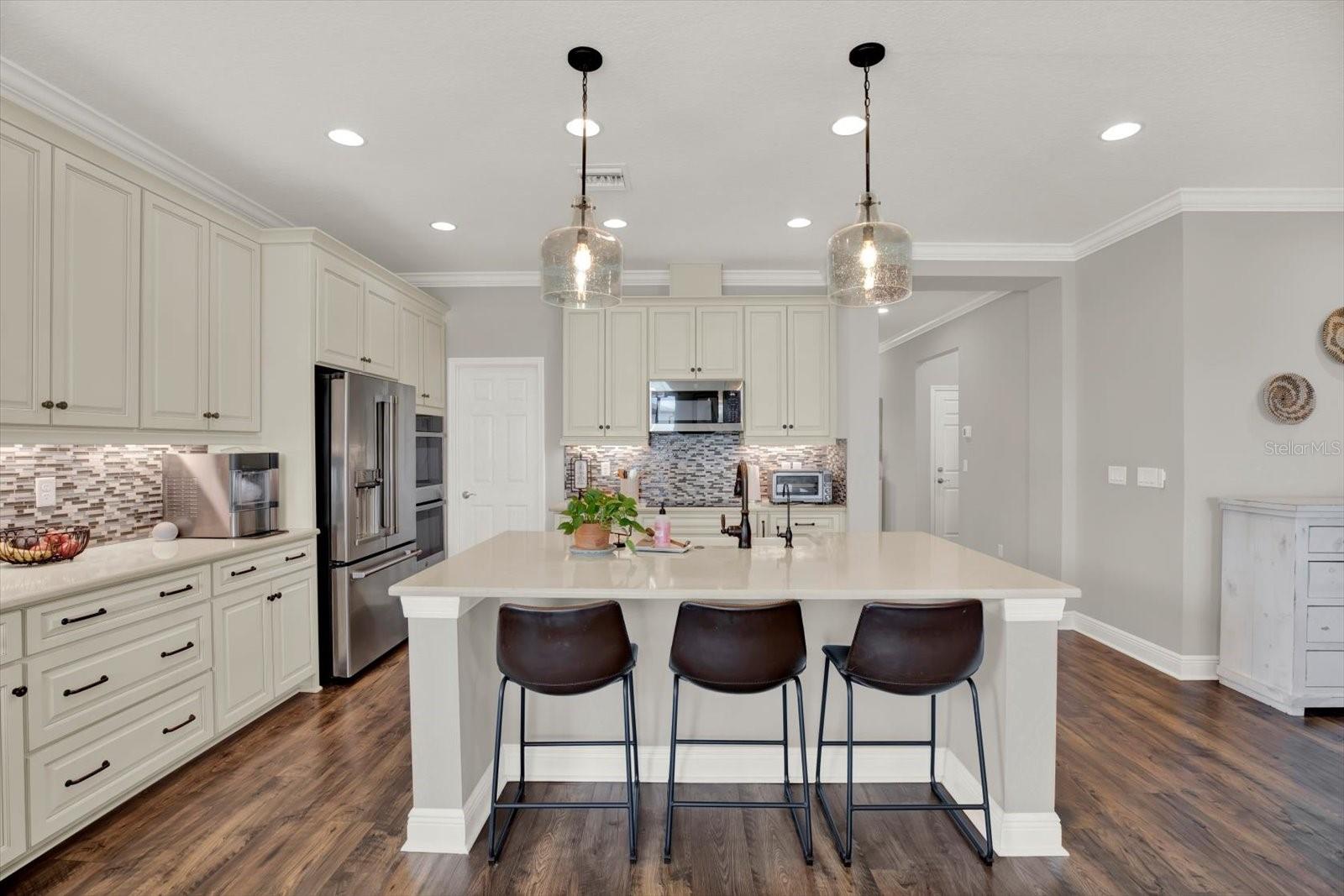 Image 14 of 76 For 31601 Holton Court