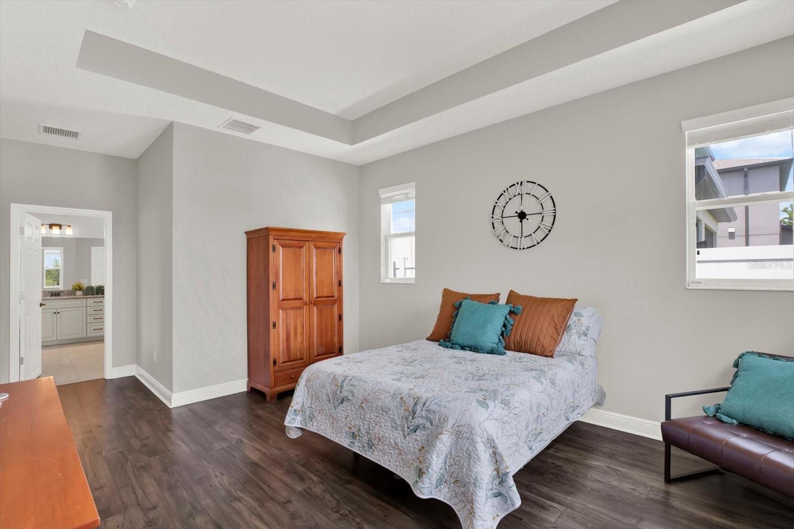 Image 23 of 76 For 31601 Holton Court