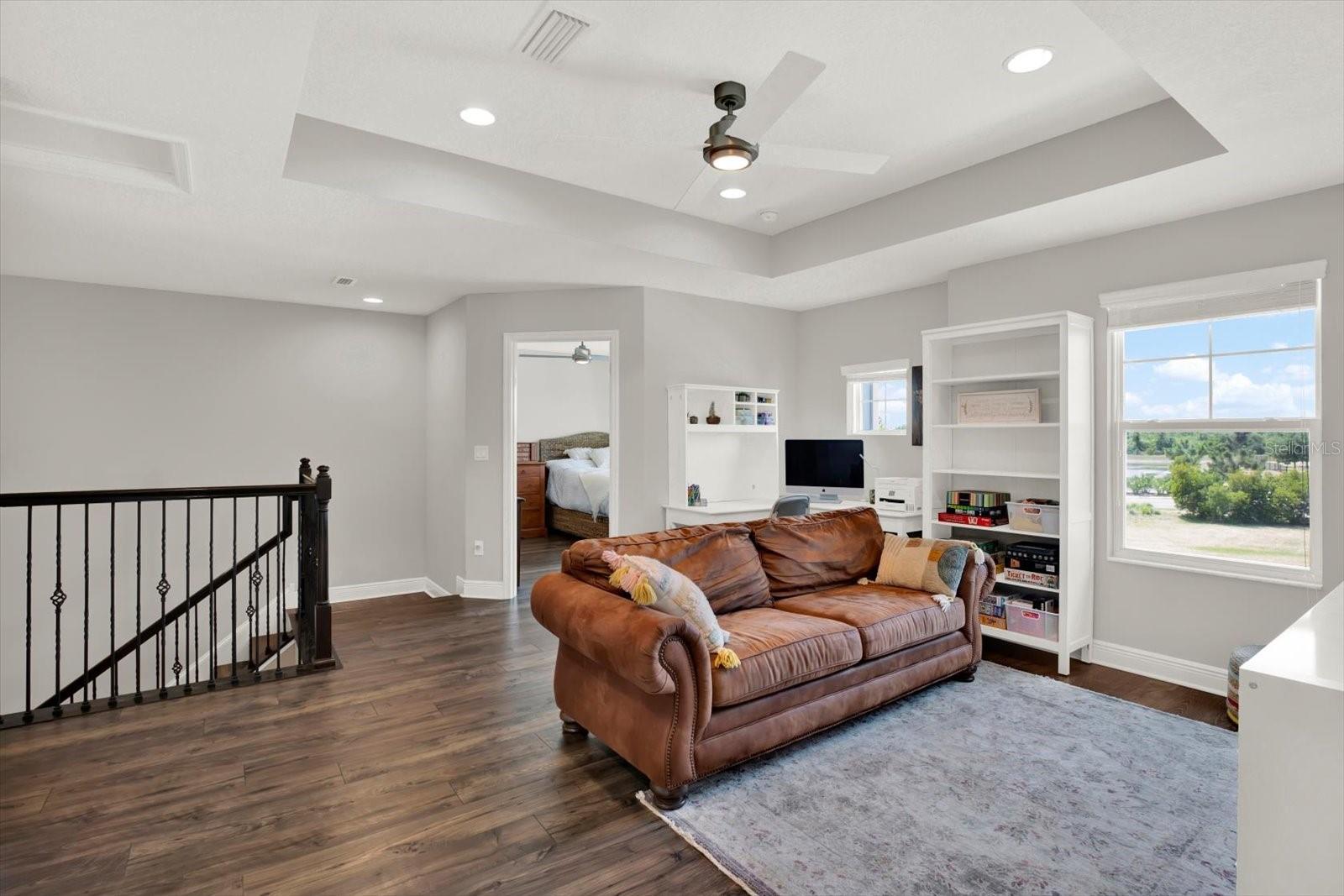 Image 32 of 76 For 31601 Holton Court