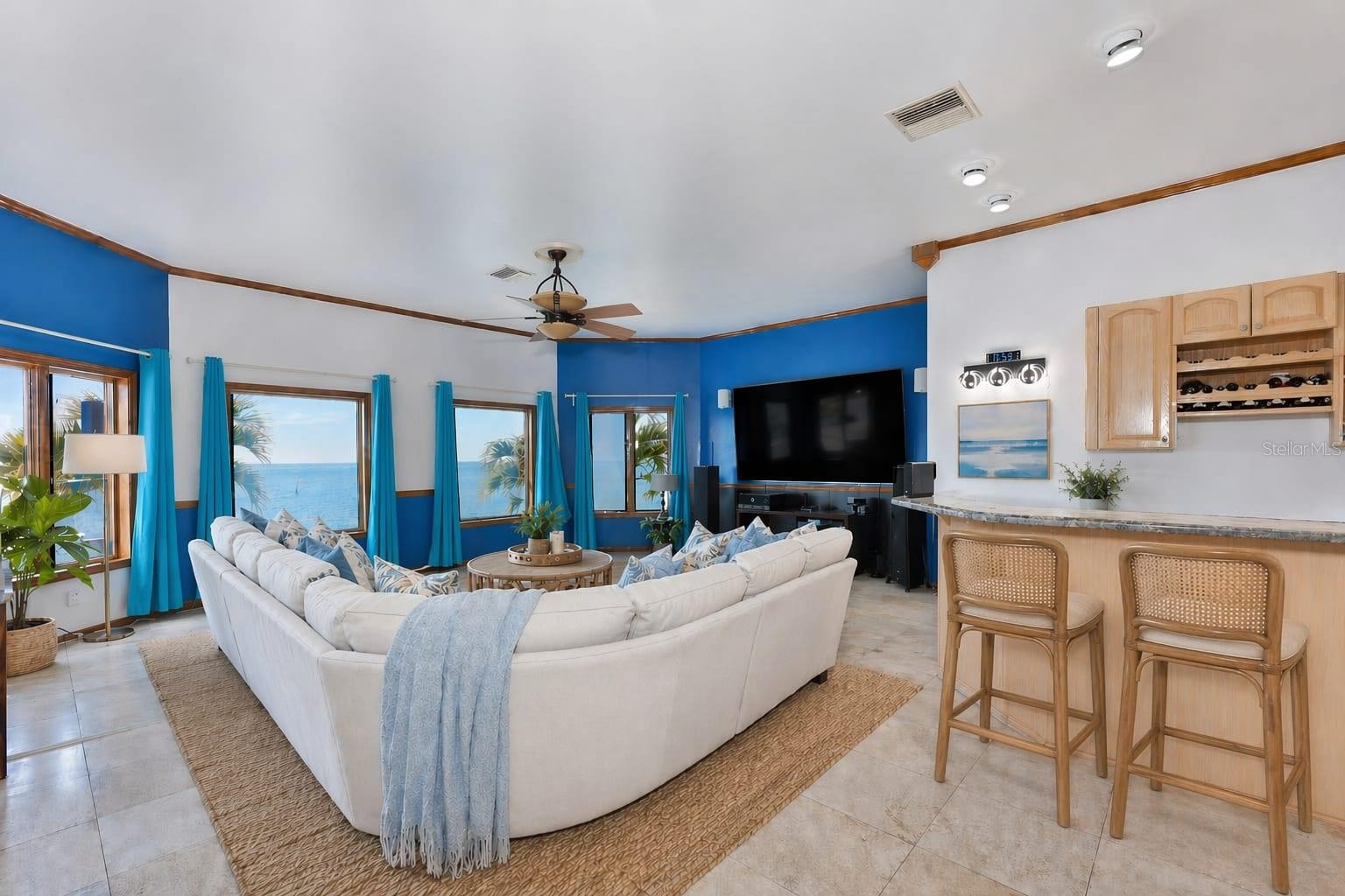 Image 17 of 72 For 1021 Symphony Isles Boulevard