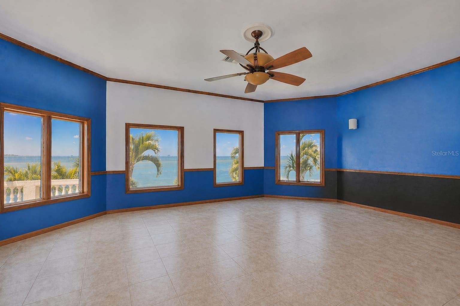 Image 18 of 72 For 1021 Symphony Isles Boulevard