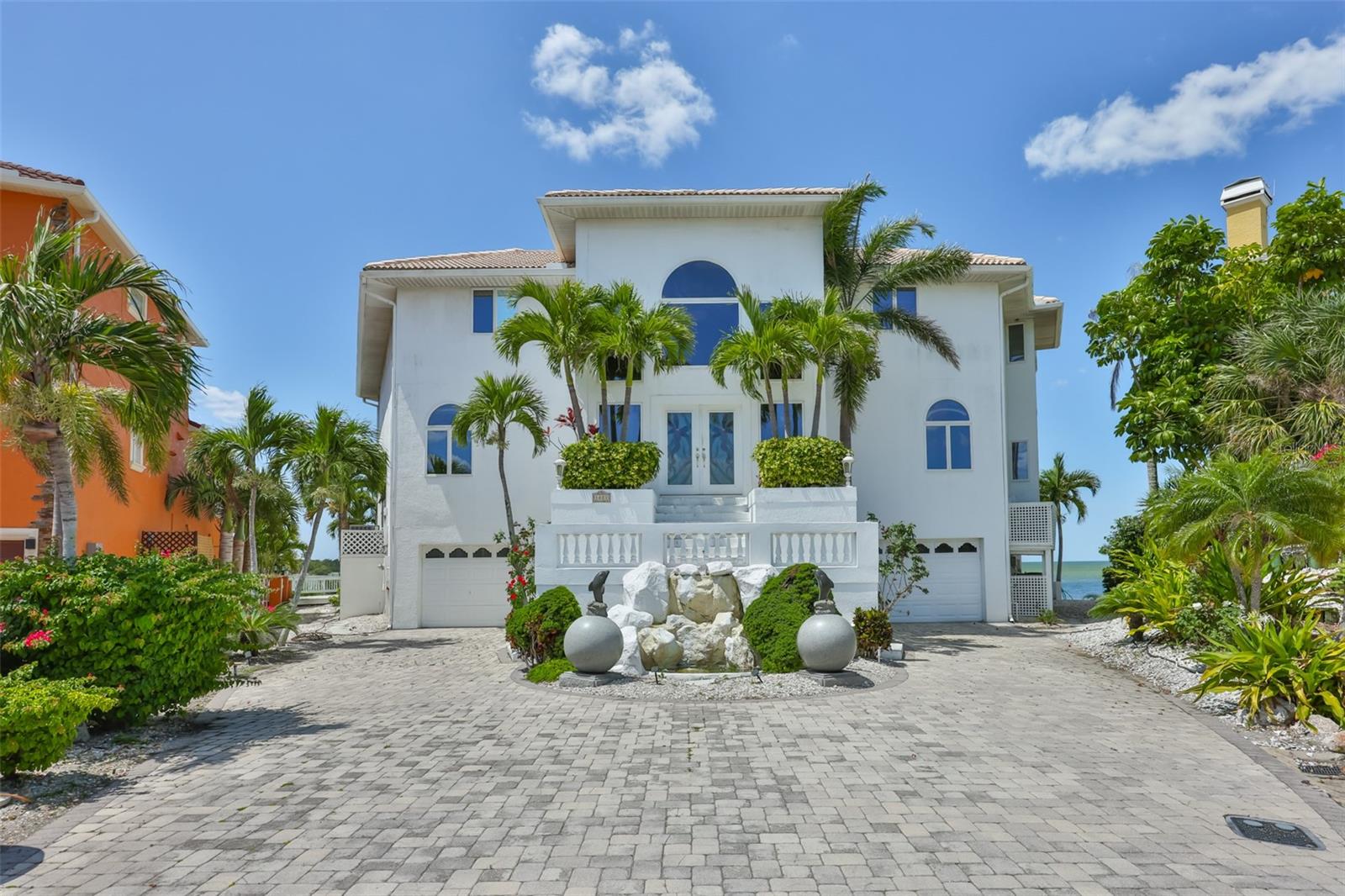 Image 2 of 72 For 1021 Symphony Isles Boulevard