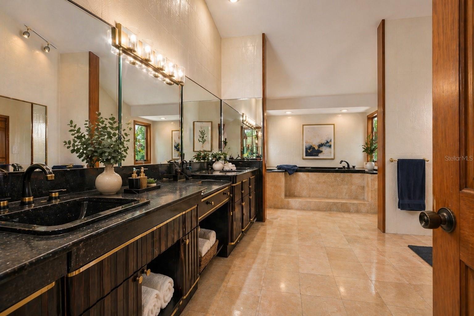 Image 31 of 72 For 1021 Symphony Isles Boulevard