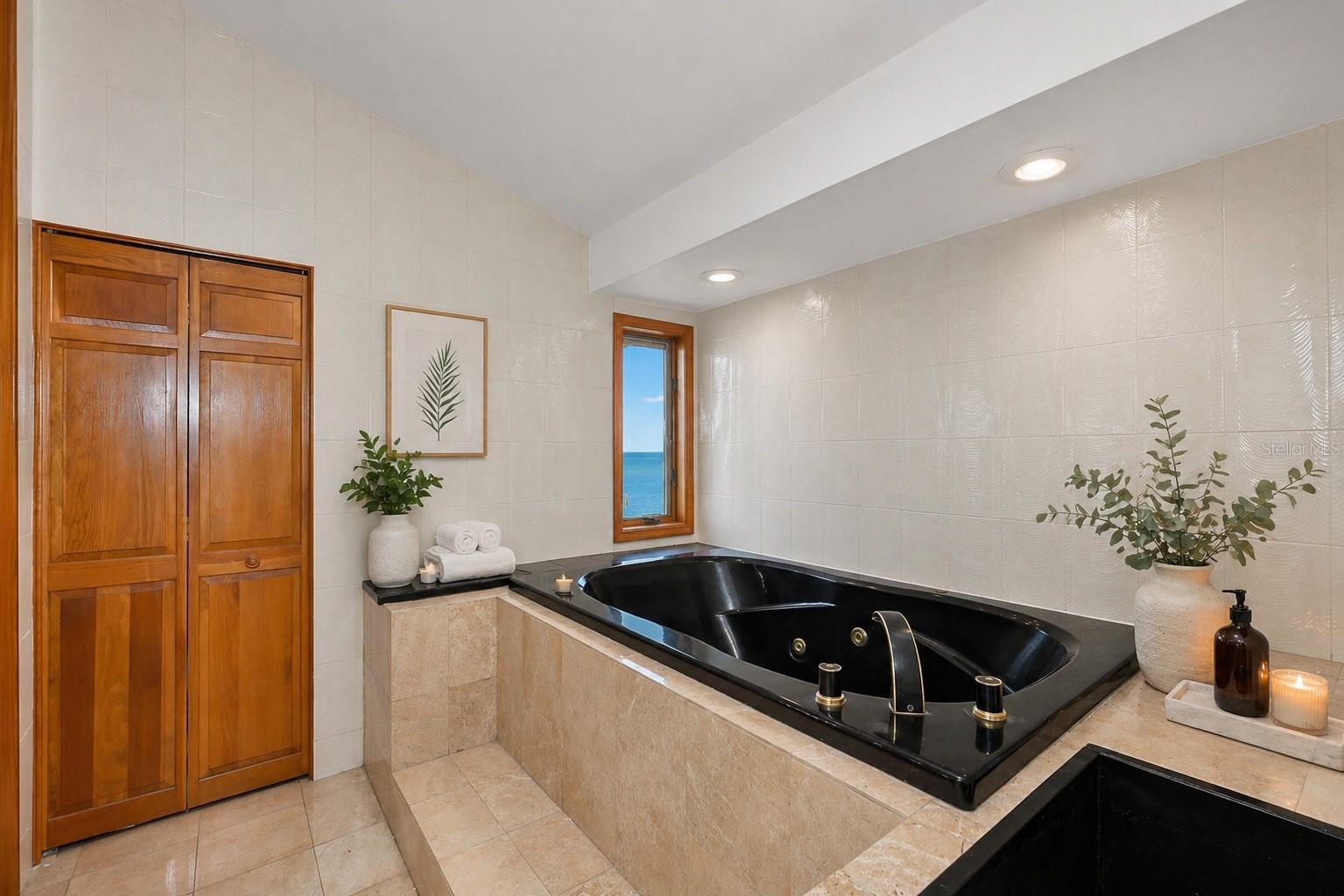 Image 32 of 72 For 1021 Symphony Isles Boulevard