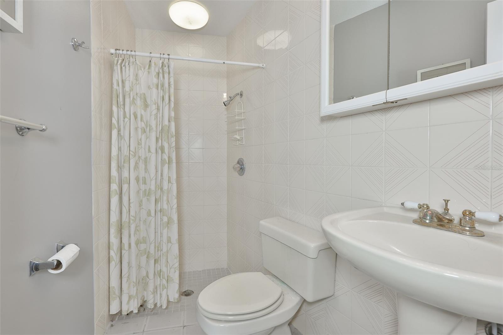 Image 50 of 72 For 1021 Symphony Isles Boulevard