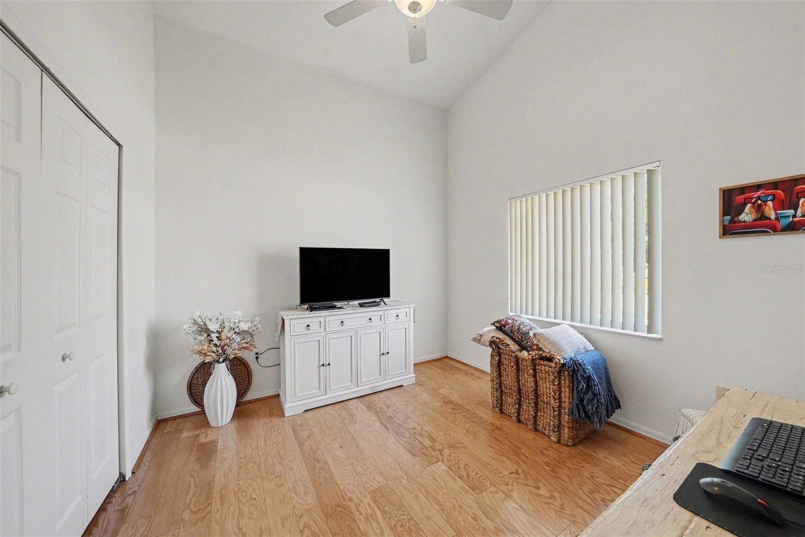 Image 10 of 30 For 5523 Hereford Drive