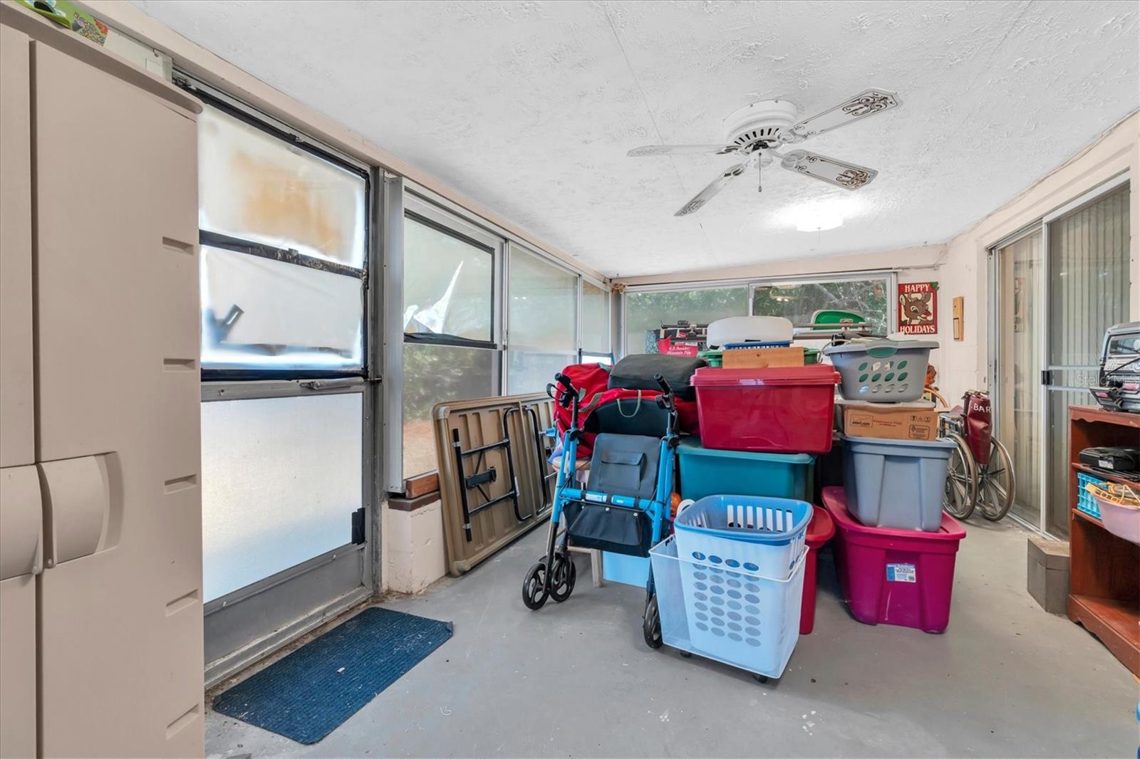 Image 22 of 28 For 3352 Seffner Drive