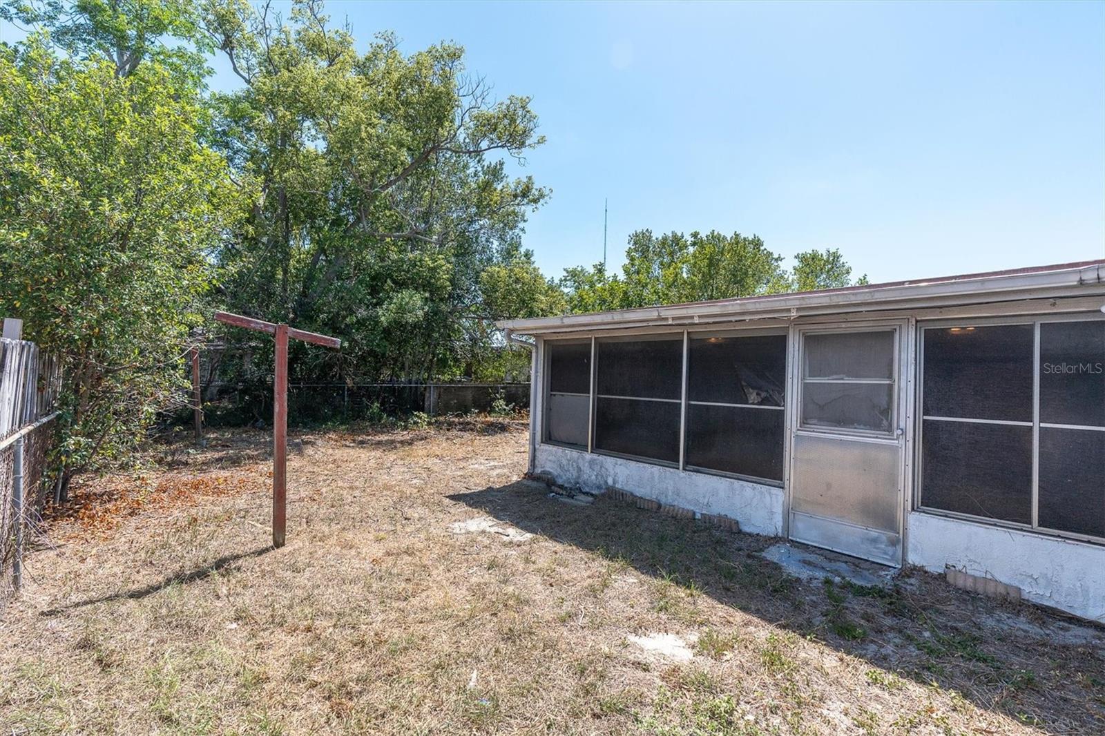 Image 23 of 28 For 3352 Seffner Drive