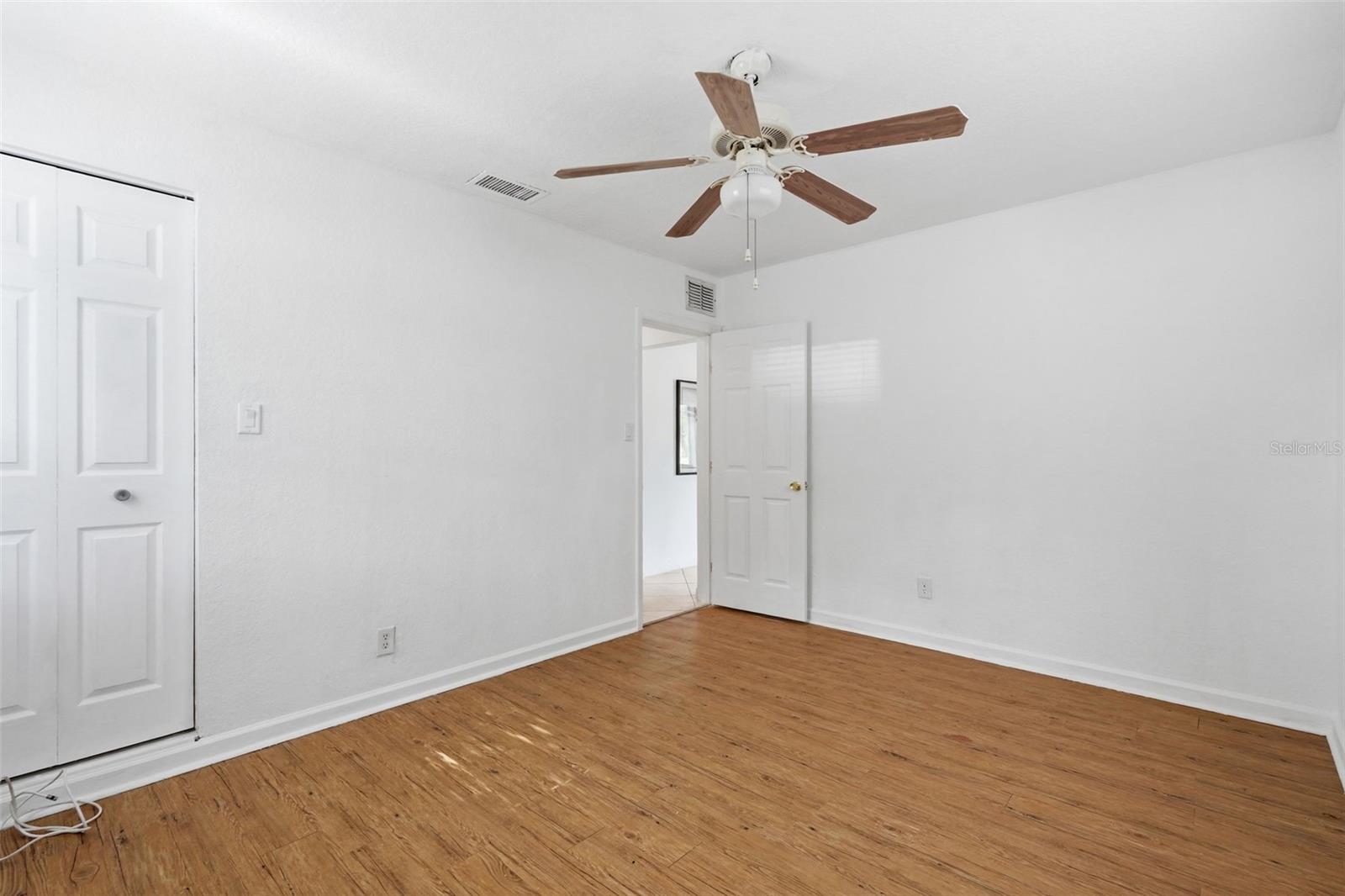 Image 23 of 28 For 5702 78th Avenue N