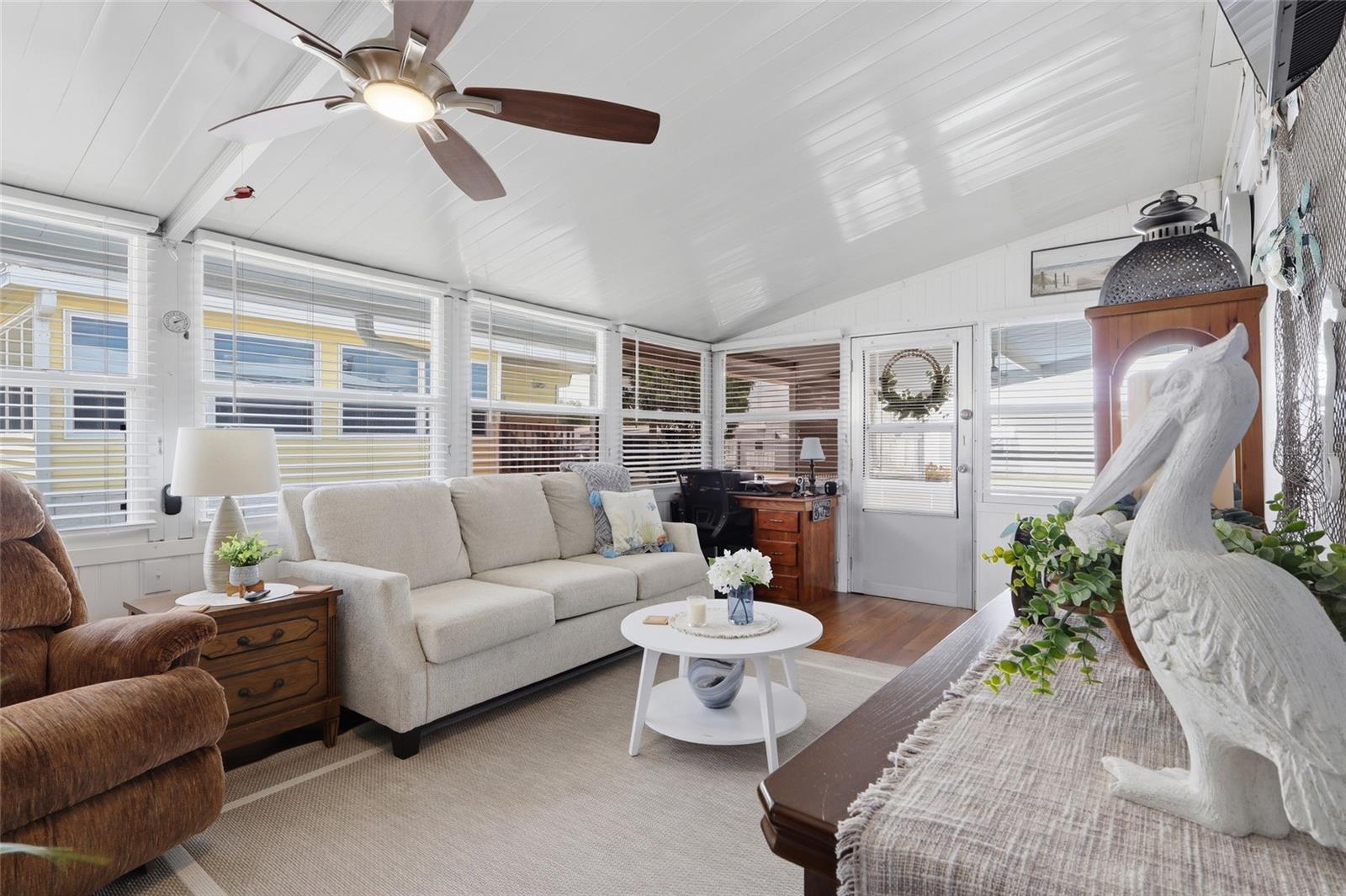 Image 31 of 45 For 36620 Kay Avenue